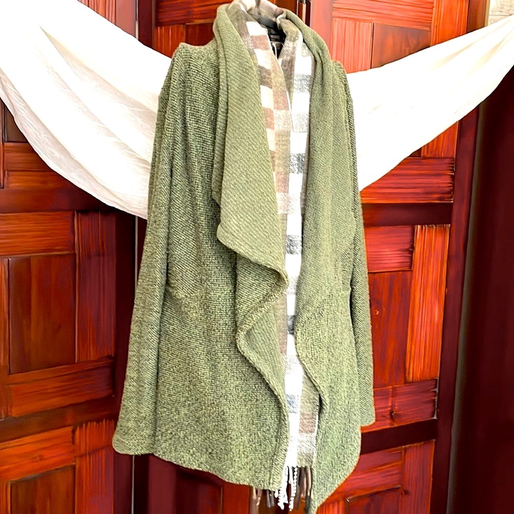 BNCI Nubby Open Cardigan Sweater Size L Coordinating Better Than Cashmere Scarf